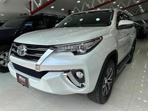 Toyota Fortuner Srx