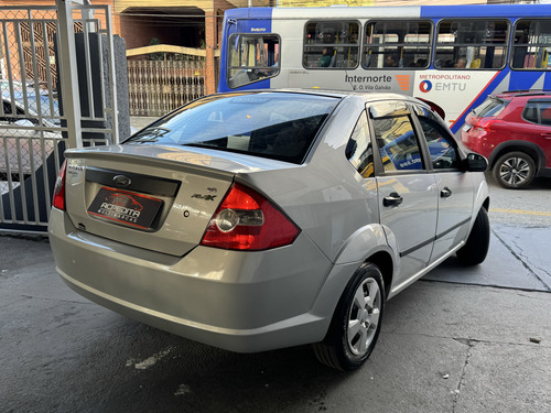 Ford Fiesta 1.6 MPI SEDAN 8V FLEX 4P MANUAL