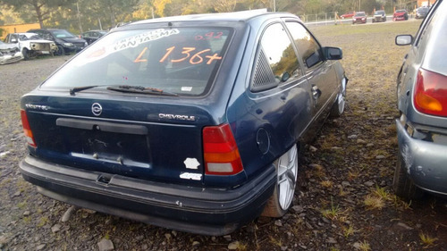 Imagem 3 de 6 de Tampa Traseira Chevrolet Kadett Gl 1995 Sem Vidro