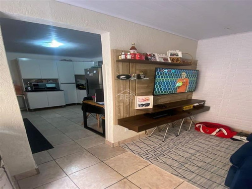 Imagem 4 de 10 de Casa Térrea A/c Permuta Maior Valor - 1677