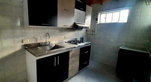 Imagen 6 de 12 de Se Vende Apartaestudio En Laureles
