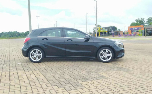 Imagem 2 de 14 de Mercedes-benz Classe A 2015 1.6 Urban Turbo 5p