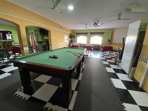 Salón De Eventos Y Restaurant En Venta En Peñalolén