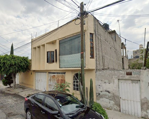 Amplia Casa De 2 Niveles En La México 2a Sección Nezahualcoyotl Adr