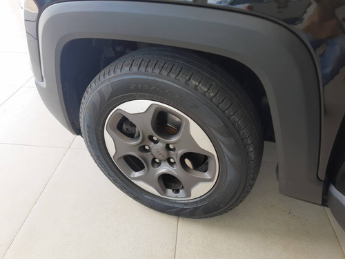 Imagem 10 de 11 de Jeep Renegade 1.8 16v Flex Sport 4p Automático