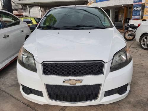 Imagen 2 de 14 de Chevrolet Aveo 2015 4p Lt L4/1.6 Man