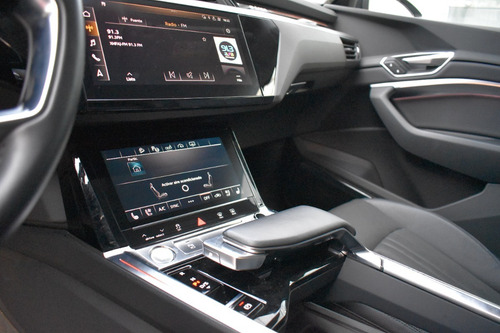 Imagen 11 de 13 de Audi E - Tron 2020