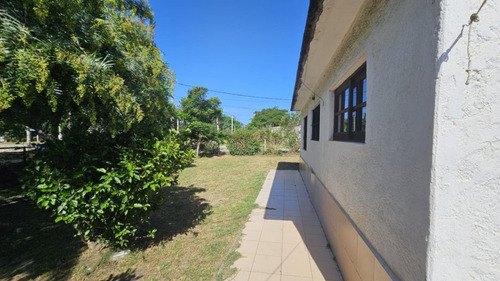 Ml Propiedades Vende, Casa + Taller-galpón En Padrón Único, 3-4 Dormitorios, Próximo A Ruta Interbalnearia Sur Y Avenida Pérez Butler.
