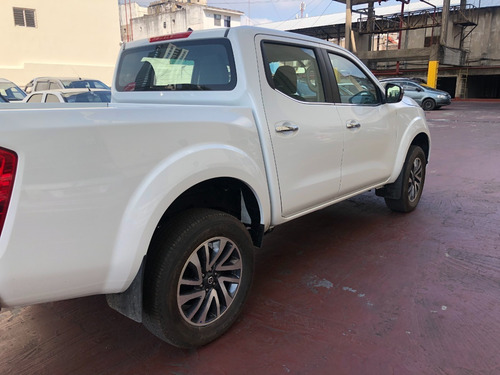 Imagen 3 de 8 de Nissan Frontier Cd Xe 2.3 D 4x4 Mt
