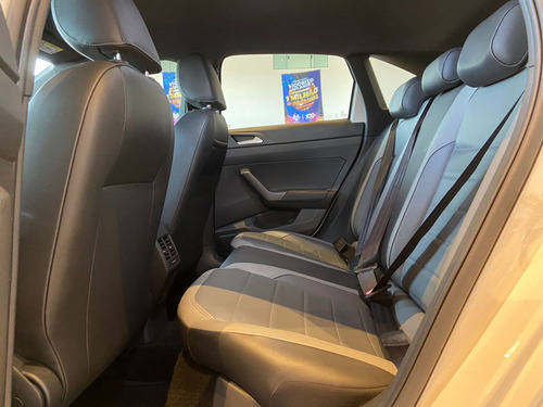 Volkswagen Nivus 1.0 4P FLEX 200 TSI HIGHLINE AUTOMÁTICO