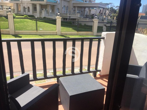 Apartamento Ubicado En Playa Mansa- Ref: 4110