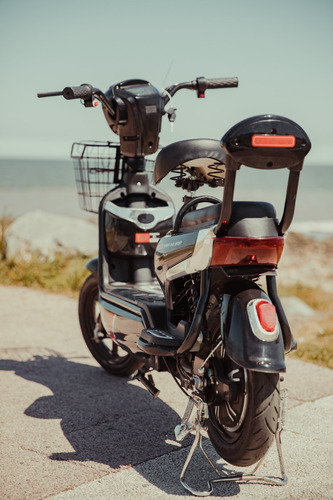 Imagen 4 de 25 de Scooter Eléctrico Max350 Hasta 55km Autonomía 100%financiado