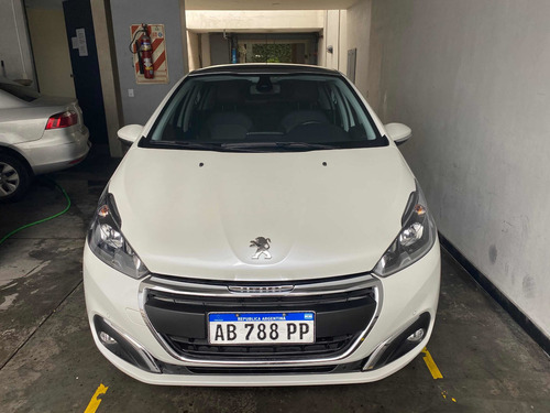 Peugeot 208 1.6 Feline 2017