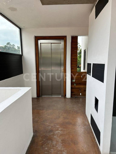 Venta De Departamento En Edificio Con Elevador Y Vigilancia, Excelente Ubicacion
