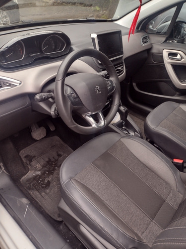 Imagen 4 de 5 de Peugeot 208 2020 1.6 Feline Tiptronic