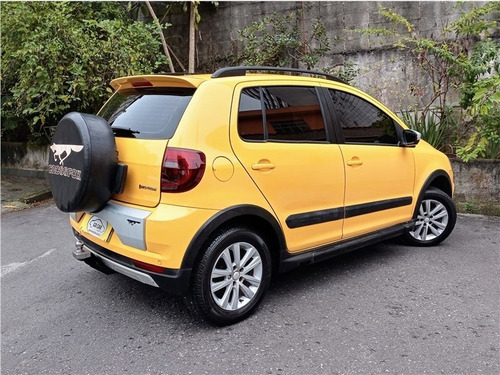 Imagem 4 de 13 de Volkswagen Crossfox 1.6 Mi 8v Flex 4p Automatizado