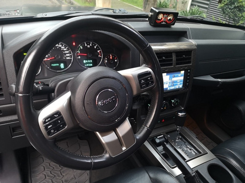 Imagen 9 de 15 de Jeep Liberty Jet 2012 Limited Piel 4x4