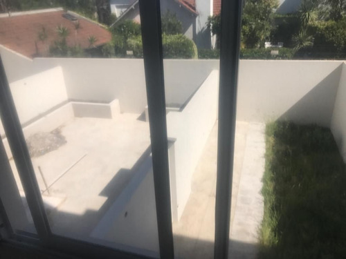 Imagen 5 de 9 de Departamento En Venta De 2 Ambientes En Lomas De Zamora