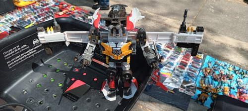 Optimus Prime Y Wingsaber Fusion - Cybertron - Luces Y Sonid (Usado)