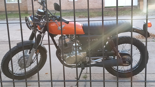 Imagen 5 de 10 de Honda Cb 250