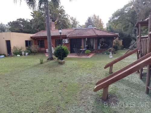 Casa En Venta En Barrio Robles Del Monarca - Pilar