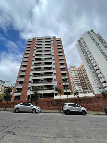 Imagen 2 de 13 de Venta - Nuevo Precio! 2 Ambientes Con Cochera Frente Al Mar!