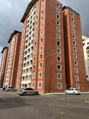 Imagen 1 de 11 de Montecarlo Apartamento En Alquiler