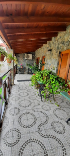 Imagen 5 de 21 de Amplia Casa De 3 Ambientes Con Dos Patios En Tandil