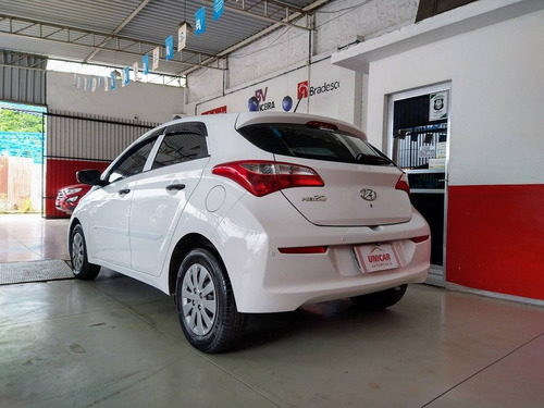 Imagem 2 de 9 de Hyundai Hb20 1.0 Comfort 12v Flex 4p Manual