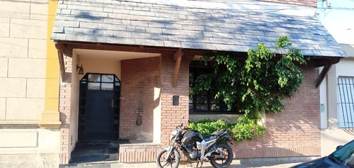 Imagen 1 de 26 de Casa En Venta En Nueve De Julio