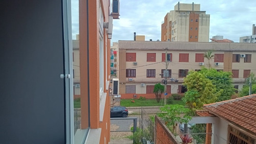Apartamento Para Venda, Bairro Jardim Botânico Com, 2 Dormitórios, 1 Banheiro, 1 Vaga De Garagem, Semimobiliado.