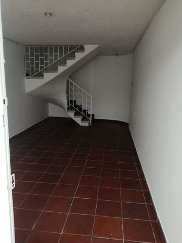 Imagen 3 de 17 de Apartamento En Venta En Bogota Santa Isabel-martires
