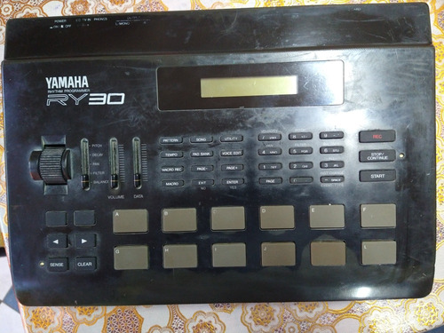 Yamaha Ry 30 Caja De Ritmos 