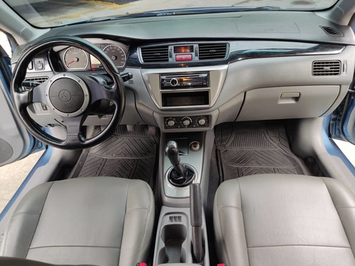 Imagen 8 de 10 de Mitsubishi Lancer Tauring