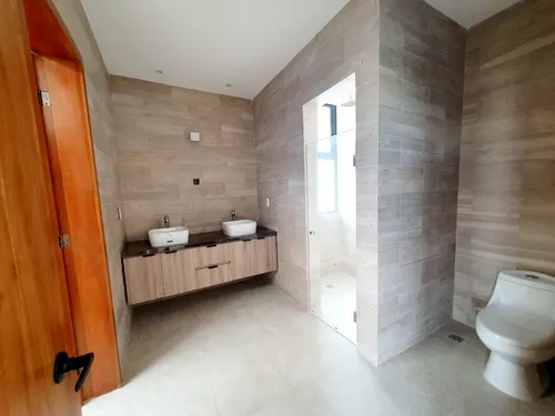 Casa En Venta Con Alberca Esquina Fracc Punta Tiburon