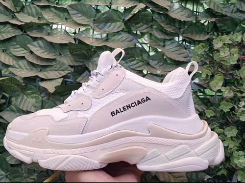 Tenis Balenciaga Triple S  4.5 Mx 