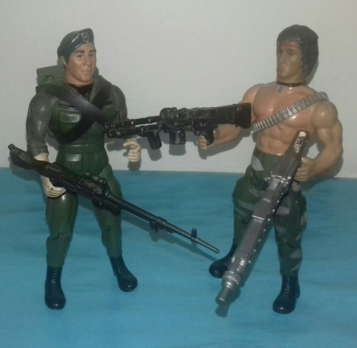 Rambo Lote De 2 Personajes Con Accesorios + M60