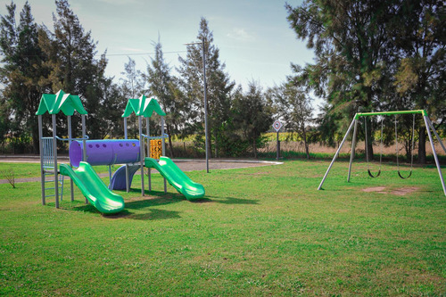 Terreno En Venta En Barrio Privado Pinares Del Sur