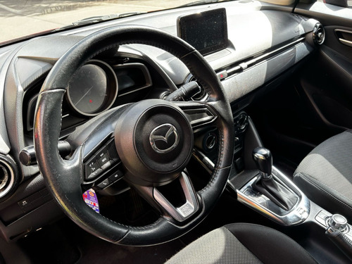 Mazda 2 1.5 Touring Sedan