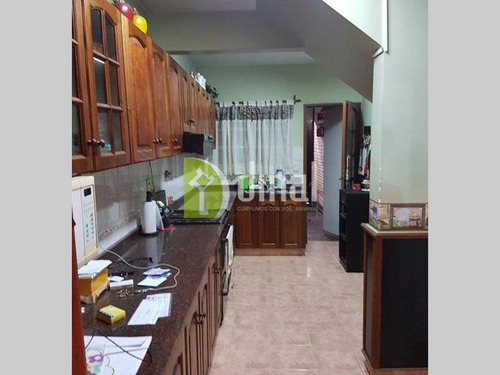Imagen 5 de 6 de Importante Dúplex De 5 Ambientes Con Patio Y Cochera
