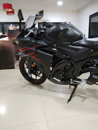 Yamaha R3