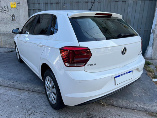 Imagen 9 de 25 de Volkswagen Polo Trendline 2018 / 50000 Km / Unico Dueño