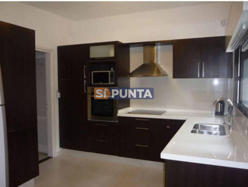 Imagen 4 de 17 de Casa Con Piscina Climatizada