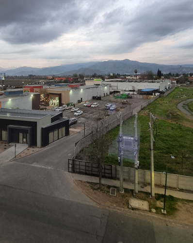 Oficina En Barrio Empresarial De Machali