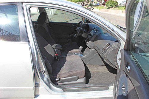 Imagen 15 de 15 de Nissan Altima 2010 4p S Basico Aut Cvt