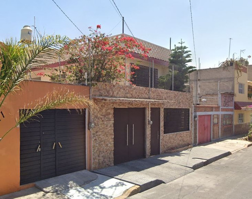 Hermosa Y Amplia Casa En Las Coronelas Nezahualcoyotl Adr