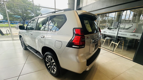 Seguimos De Feria Toyota Prado Vx 4.0 Gasolina Disponible.