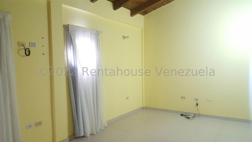 Imagen 7 de 9 de Amplia Y Cómoda Casa En Conjunto Residencial Ubicado En El Centro De Coro