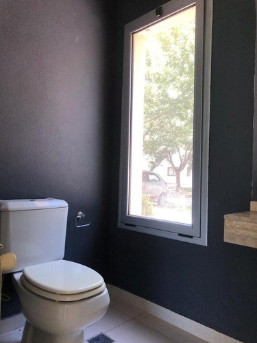 Oportunidad De Venta! Casa De 3 Dormitorios En Venta En Barrio Santa Catalina, Villanueva