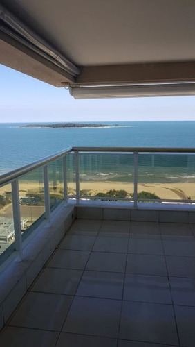 Apartamento En Alquiler Por Temporada De 3 Dormitorios En Playa Mansa (ref: Bpv-9491)